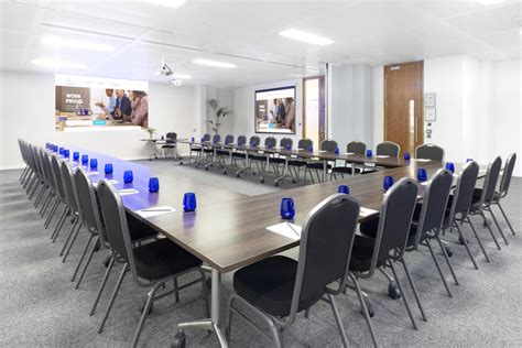 meeting rooms ec2